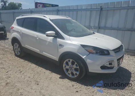 2015 Ford Escape Titanium z USA, uszkodzony, nr VIN 1FMCU0J96FUB72397